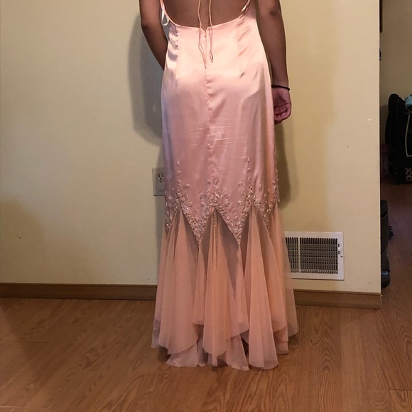 Peachy 🍑 - Picture 7 of 8